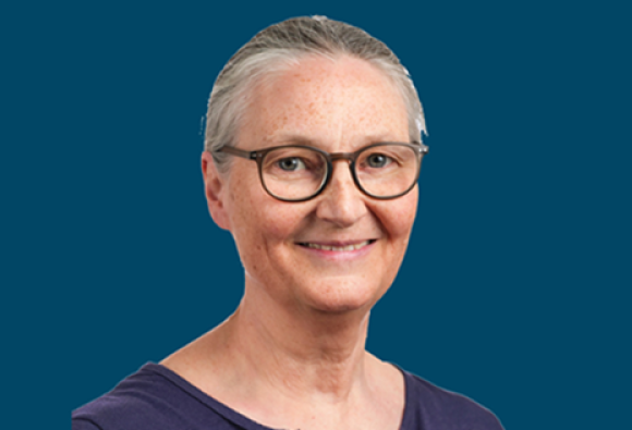 Head and shoulder photo of Zoe from Valpak